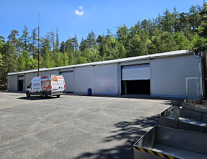 Výměna vratové soustavy na středisku v Tcuhořicích